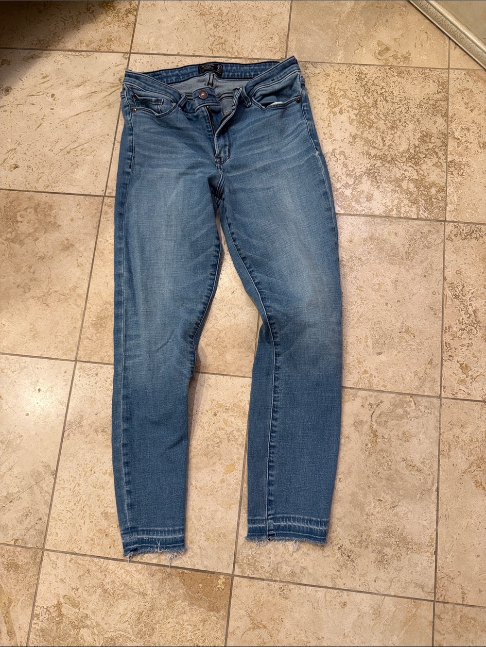 Abercrombie & Fitch Mid-Blue Ankle Slim Jeans